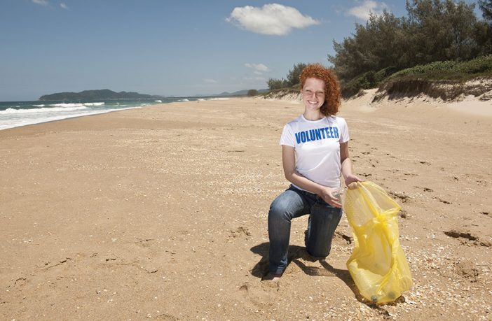 Beach Clean up Volunteer